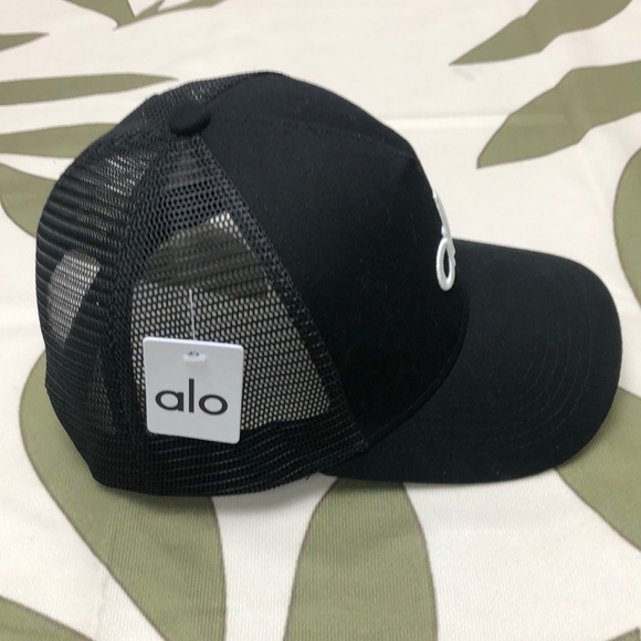 NWT ALO Yoga Brown District Trucker Hat - Picture 3 of 5